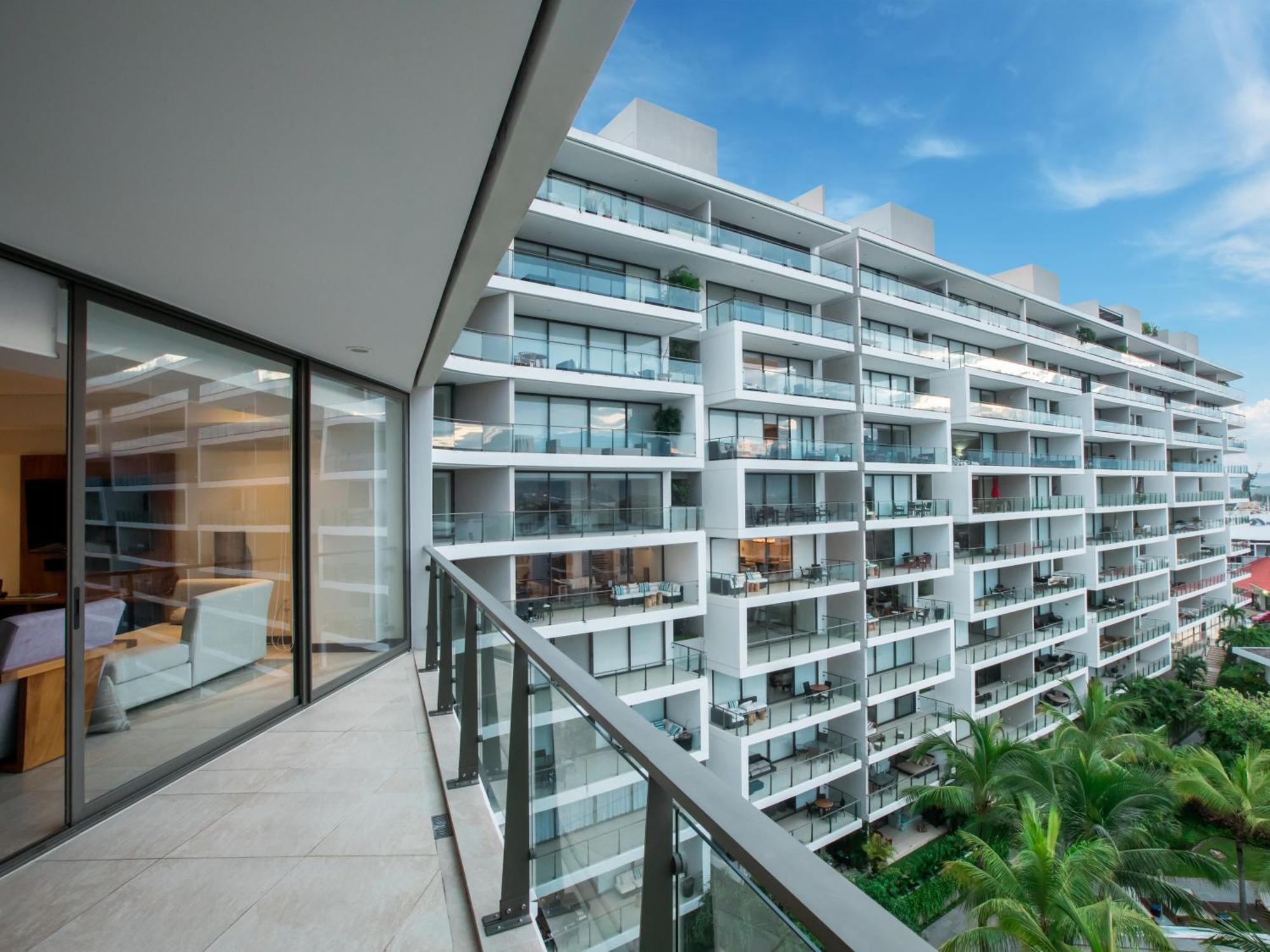 Live Aqua Private Residences Marina Vallarta Apartahotel Puerto Vallarta